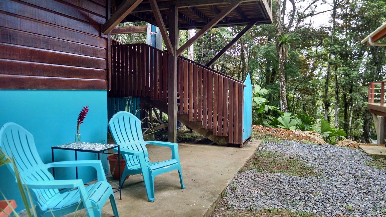 Surf Break At Paunch Bed & Breakfast Bocas del Toro Exterior photo